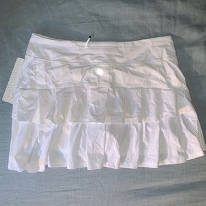 Lululemon White Tennis or Running skirt w shorts